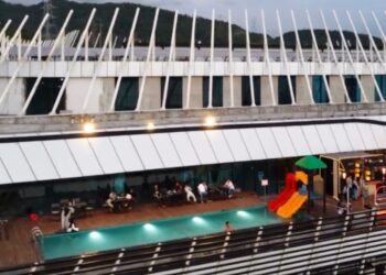 Kolam Renang Rooftop IFPRO Mall Sosoro Disorot, Pengunjung Soroti Aspek Keselamatan dan K3