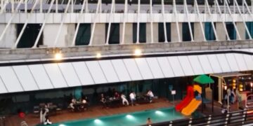 Kolam Renang Rooftop IFPRO Mall Sosoro Disorot, Pengunjung Soroti Aspek Keselamatan dan K3